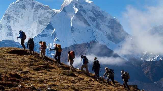 Meet The First Father Daughter Duo To Climb The MOUNT EVEREST.