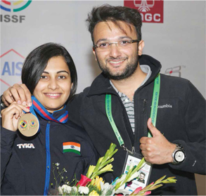 Heena with his Husband  Ronak Pandit