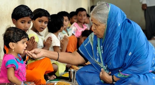 Meet Sindhutai Mother of orphans who spent all her life caring and providing to the orphans.