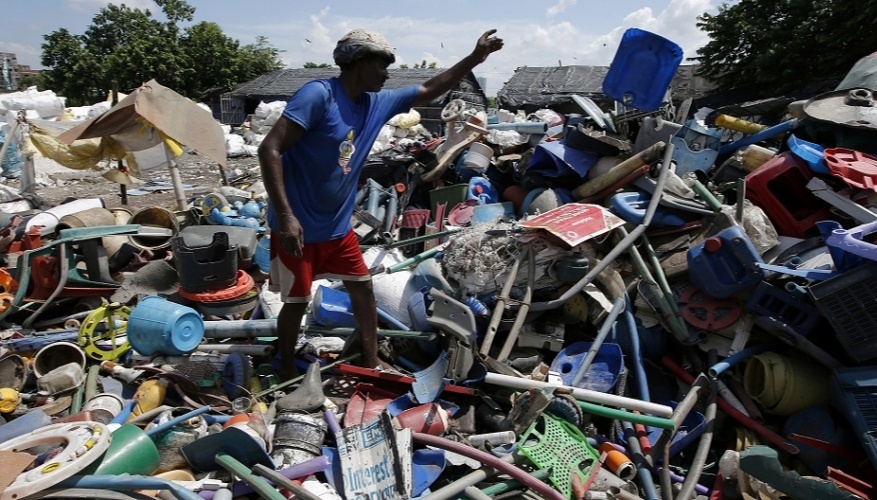 Shayna EcoUnified Journey That's Clearing Trash in Its Way