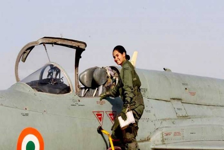 Avani chaturvedi was appointed as the First Woman Fighter Pilot