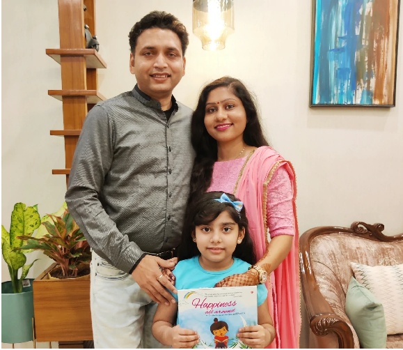 Abhijita Gupta father, Ashish Gupt and mother Anupriya Gupta