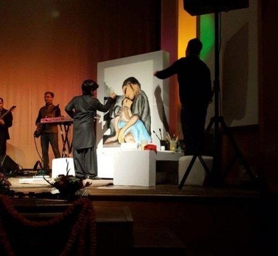 Aarav Verma first live show stood as a blockbuster and his painting was also auctioned