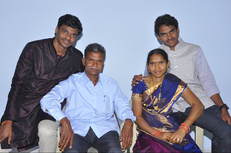 Surya kiran and his family Ravinder(Father) Sridevi(mother ) Chandra Kiran(Elder brother) 