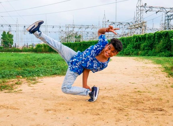 Ritik received formal training at the dance academy in both hip-hop and break-dance