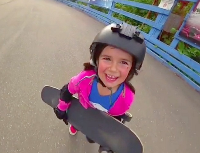 Vasilisa Ermakova 6-year-old Russian girl is a snowboarding genius