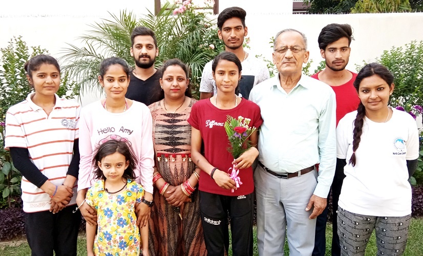 India's No.1 Sports Climber, Shivani Charak, the girl of mettle with Her Family