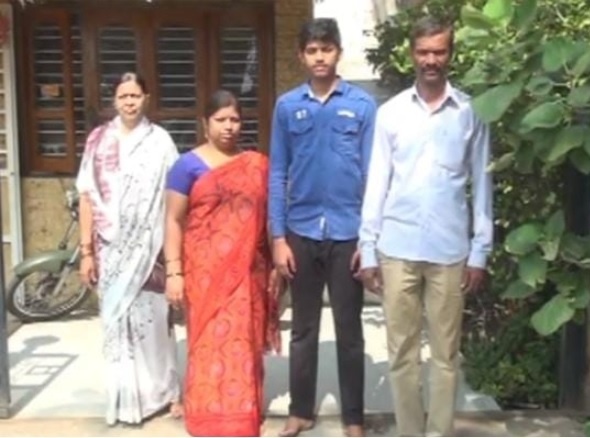 Prathamesha Sutara family gave their complete support to the boy. His father, Prakash Sutara who was an electrician by profession, gave possible inputs to his boy