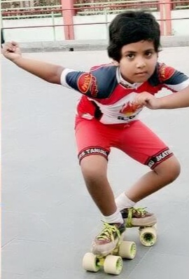 5 YO sets world record in Limbo Fire Skating