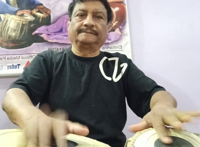 He went on to pursue advanced lessons in Tabla under the prominent figure Mr. Paban Bordoloi