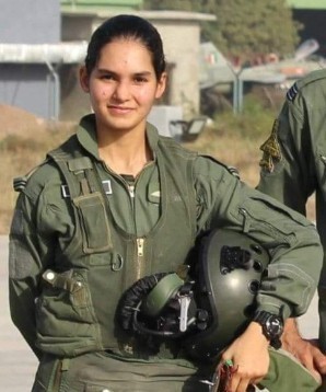 about avani chaturvedi